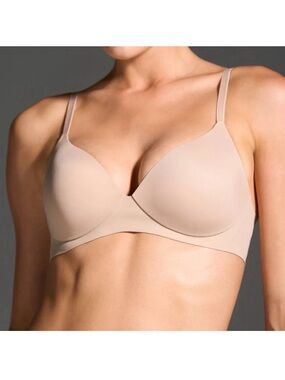 Eby Pain Free T-Shirt Bra Nude Sz SDD like new